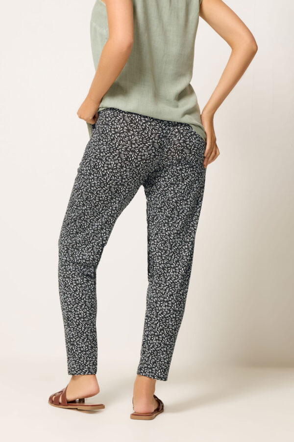 932fa009-be77-41_503822_C Black Abstract Print Hareem Trousers
